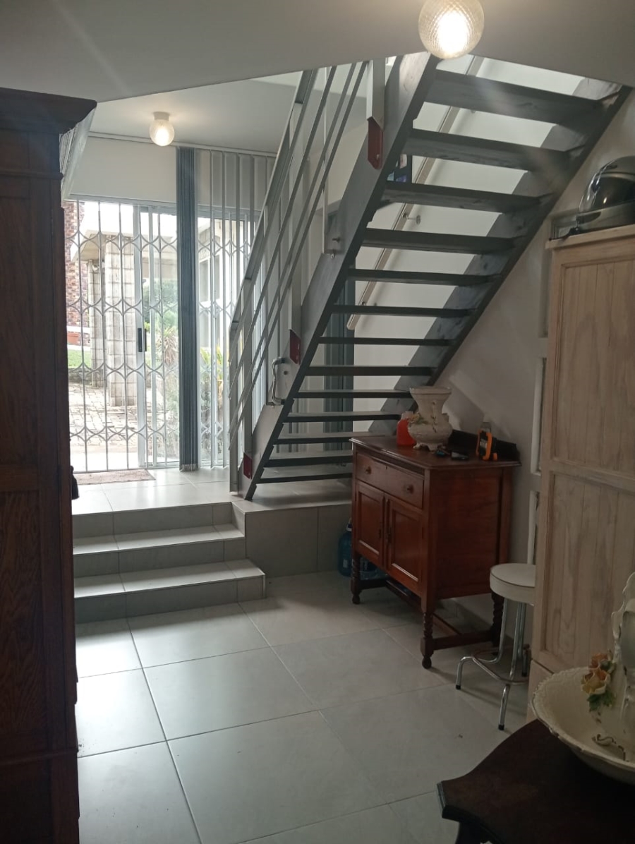 3 Bedroom Property for Sale in Wavecrest Eastern Cape